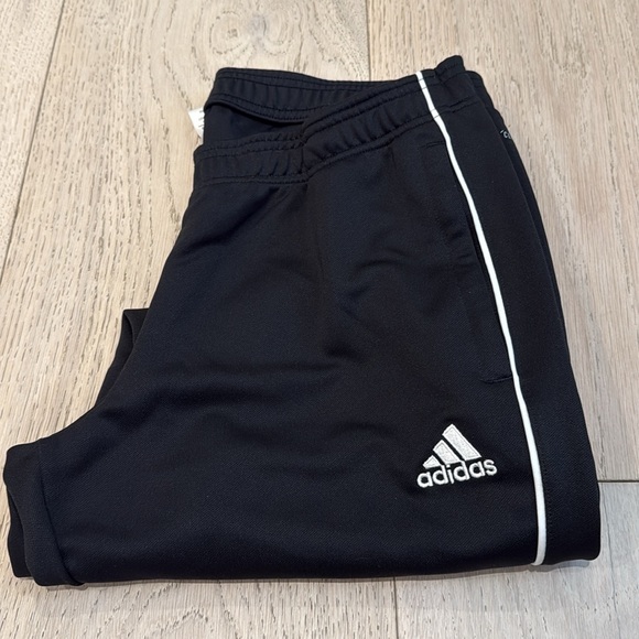 Adidas Women’s Track Pants in Size Medium - Picture 10 of 10